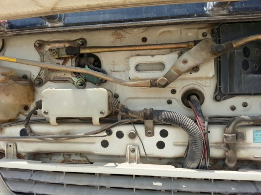 รถอีซูซุ  10  ล้อ โม่ปูน  270 แรงม้า. ปี 48   ( ยูโรทู. )   สนใจติดต่อ 081 - 6079515