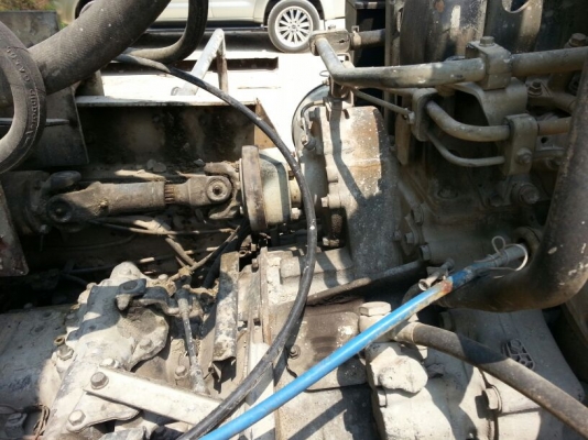 รถอีซูซุ  10  ล้อ โม่ปูน  270 แรงม้า. ปี 48   ( ยูโรทู. )   สนใจติดต่อ 081 - 6079515