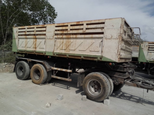 ขายหางพ่วง  สามมิต 3 เพลา. ยัด  ปี 47  สนใจติดต่อ  081 - 6079515