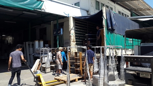 รถรับจ้าง 6-10 ล้อ รถรับจ้างทั่วไทย ย้ายห้องพัก ย้ายบ้าน อ๊อฟฟิค ออกบูธ ขนสินค้า งานก่อสร้าง อุปกรณ์ต่างๆ วงกบ-หน้าต่าง ขนต้นไม้ ขนเครื่องจักร อื่นๆราคาถูก วิ่งทั้ง กทม.-ต่างจังหวัด สนใจโทร.081-016-1042 ครับ รถรับจ้าง 6-10 ล้อ รถรับจ้างทั่วไทย ย้ายห้องพัก ย้ายบ้าน อ๊อฟฟิค ออกบูธ ขนสินค้า งานก่อสร้าง อุปกรณ์ต่างๆ วงกบ-หน้าต่าง ขนต้นไม้ ขนเครื่องจักร อื่นๆราคาถูก วิ่งทั้ง กทม.-ต่างจังหวัด สนใจโทร.081-016-1042 ครับ