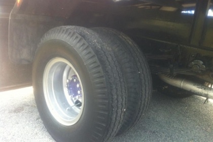 ISUZU ROCKY 175 HP 6BG1 หกล้อดั๊มพ์ กระบะดั๊มพ์มิเนียมคอกเกษตร 8 ตันความยาว 4.80 เมตรสวยมากพร้อมบรรทุกได้เลย เครื่องแรงดีไม่มีเยิ้ม ภายในเก๋งคอนโซลสวยครบ แอร์ พวงมาลัยเพาเวอร์ ระบบเบรคทริ๊ปฟี้ครบครัน ช่วงล่างแน่นคัซซีไม่มีบวม ยาง 8.25 ขอบ 16 สภาพดี 80\% พร