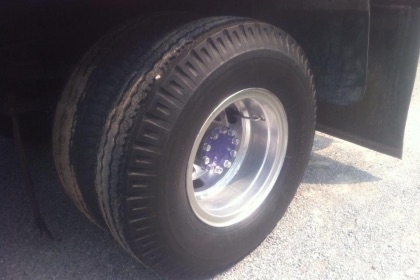 ISUZU ROCKY 175 HP 6BG1 หกล้อดั๊มพ์ กระบะดั๊มพ์มิเนียมคอกเกษตร 8 ตันความยาว 4.80 เมตรสวยมากพร้อมบรรทุกได้เลย เครื่องแรงดีไม่มีเยิ้ม ภายในเก๋งคอนโซลสวยครบ แอร์ พวงมาลัยเพาเวอร์ ระบบเบรคทริ๊ปฟี้ครบครัน ช่วงล่างแน่นคัซซีไม่มีบวม ยาง 8.25 ขอบ 16 สภาพดี 80\% พร