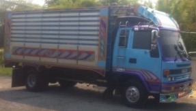 ISUZU ROCKY 175 HP 6BG1 หกล้อดั๊มพ์ กระบะดั๊มพ์มิเนียมคอกเกษตร 8 ตันความยาว 4.80 เมตรสวยมากพร้อมบรรทุกได้เลย เครื่องแรงดีไม่มีเยิ้ม ภายในเก๋งคอนโซลสวยครบ แอร์ พวงมาลัยเพาเวอร์ ระบบเบรคทริ๊ปฟี้ครบครัน ช่วงล่างแน่นคัซซีไม่มีบวม ยาง 8.25 ขอบ 16 สภาพดี 80\% พร