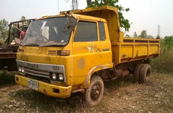 ขาย 6 ล้อดั้ม ยาง 825/16 ISUZU SBR เครื่อง 6BB1 145 แรงม้า คัสซีสวยตลอดเส้น เฟืองท้ายใหญ่ ทะเบียนพร้อมโอน