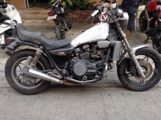 ขายด่วน maxna 750cc ทะเบียนแท้ รถจอด2ปีกว่า ชุดไฟ ของครบทั้งคัน