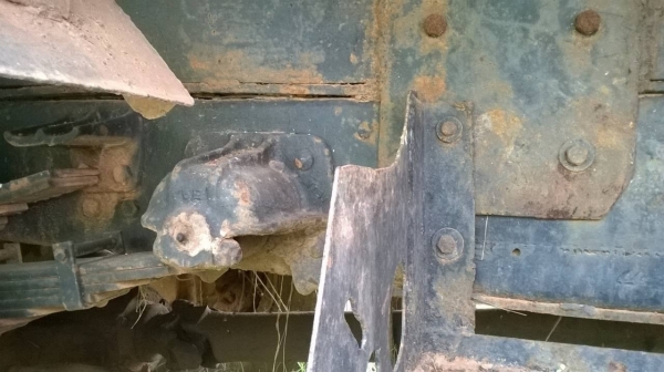 ขาย 6 ล้อดั้ม HINO KR300 เครื่อง EH100 150 แรงม้า คัสซีสวยตลอดเส้น เฟืองท้ายใหญ่ ทะเบียนพร้อมครับ ราคาต่อรองได้