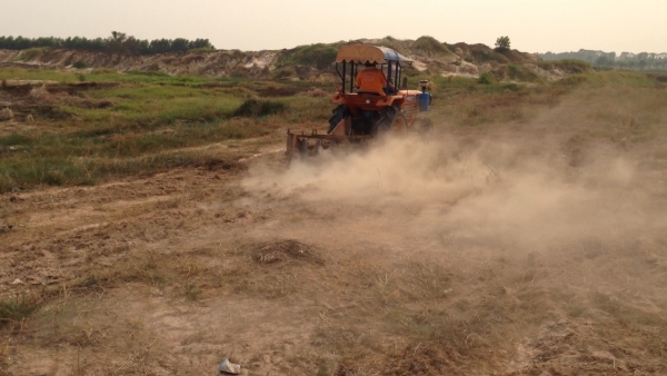 ขายด่วน รถไถนา ขาย KUBOTA L2202DT -4X4 2เพลา มีภาพวีดีโอ ราคา 85,000 บาท สภาพเดิมๆ PTO ระบบเกียร์ดี 