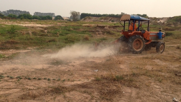 ขายด่วน รถไถนา ขาย KUBOTA L2202DT -4X4 2เพลา มีภาพวีดีโอ ราคา 85,000 บาท สภาพเดิมๆ PTO ระบบเกียร์ดี 