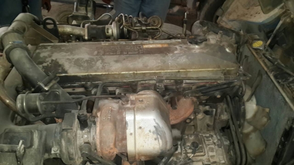 ขายด่วนรถ6์NKRเครือง130แรงดั้มถอดออกมาใส่โม้ตรง2.5คิว