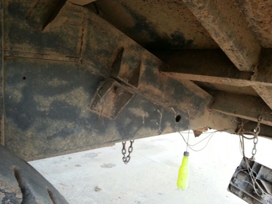 รถฮีโน่ 10 ล้อ ท้ายลาด  220 แรงม้า. ปี 47    สนใจติดต่อ  081 - 6079515