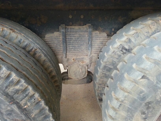 รถฮีโน่ 10 ล้อ ท้ายลาด  220 แรงม้า. ปี 47    สนใจติดต่อ  081 - 6079515