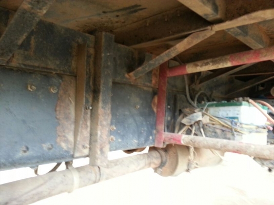 รถฮีโน่ 10 ล้อ ท้ายลาด  220 แรงม้า. ปี 47    สนใจติดต่อ  081 - 6079515