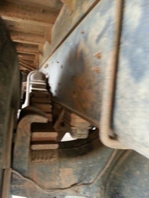 รถฮีโน่ 10 ล้อ ท้ายลาด  220 แรงม้า. ปี 47    สนใจติดต่อ  081 - 6079515