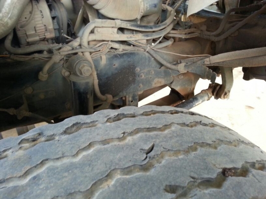 รถฮีโน่ 10 ล้อ ท้ายลาด  220 แรงม้า. ปี 47    สนใจติดต่อ  081 - 6079515