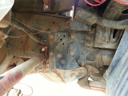 รถฮีโน่ 10 ล้อ ท้ายลาด  220 แรงม้า. ปี 47    สนใจติดต่อ  081 - 6079515