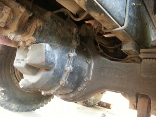 รถฮีโน่ 10 ล้อ ท้ายลาด  220 แรงม้า. ปี 47   สนใจติดต่อ  081 - 6079515