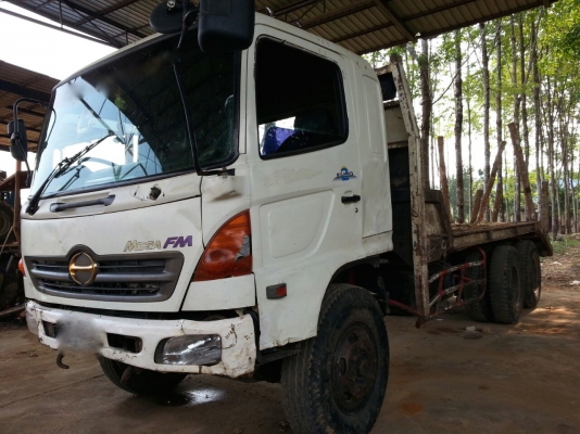 รถฮีโน่ 10 ล้อ ท้ายลาด  220 แรงม้า. ปี 47   สนใจติดต่อ  081 - 6079515