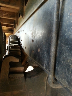 รถฮีโน่ 10 ล้อ ท้ายลาด  220 แรงม้า. ปี 47   สนใจติดต่อ  081 - 6079515