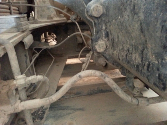 รถฮีโน่ 10 ล้อ ท้ายลาด  220 แรงม้า. ปี 47   สนใจติดต่อ  081 - 6079515