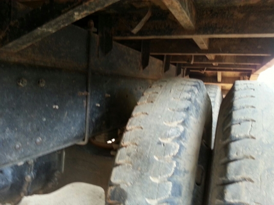 รถฮีโน่ 10 ล้อ ท้ายลาด  220 แรงม้า. ปี 47   สนใจติดต่อ  081 - 6079515