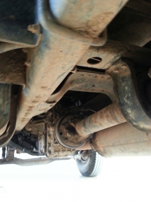 รถฮีโน่ 10 ล้อ ท้ายลาด  220 แรงม้า. ปี 47   สนใจติดต่อ  081 - 6079515