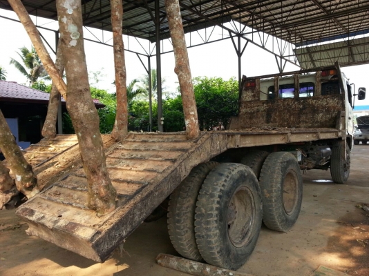 รถฮีโน่ 10 ล้อ ท้ายลาด  220 แรงม้า. ปี 47   สนใจติดต่อ  081 - 6079515