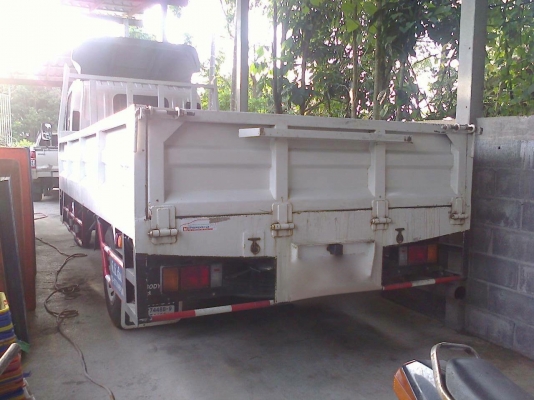 รถอีซูซุ  6  ล้อ ( ไม่ดั้ม )  NMR 130  แรงม้า.  ปี 56   ( รถวิ่ง 1x,xxx กม. )   สนใจติดต่อ 081 - 6079515