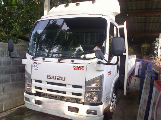 รถอีซูซุ  6  ล้อ ( ไม่ดั้ม )  NMR 130  แรงม้า.  ปี 56   ( รถวิ่ง 1x,xxx กม. )   สนใจติดต่อ 081 - 6079515