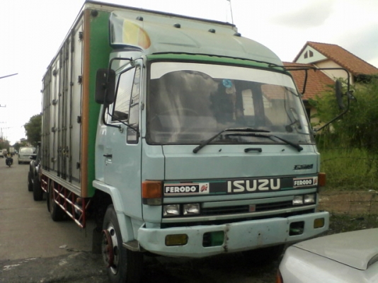 ราคาถูก 570,000 บาท รถบรรทุก6 ล้อ ตู้ประตู 10 บาน โทร 086-396-0123, 0885537161