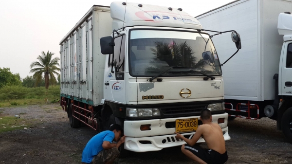 **680,000 บ.ต่อรอง///6ล้อตู้แห้ง สมอเงิน HINO 4J-140** ขาย HINO FC4J-140 6ล้อบรรทุกตู้แห้ง10บาน HINO FC4JHLA JO5C-140HP สมอเงิน รถห้างแท้ ปี45 เครื่องเดิม เกียร์เดิม แน่นๆ แห้งๆ ไม่มีเยิ้ม เกียร์ดี เข้าง่าย ไม่มีหลุด ช่วงล่างเดิมๆ แน่นๆ คัสซีสวย เดิมๆ ไม่ **680,000 บ.ต่อรอง///6ล้อตู้แห้ง สมอเงิน HINO 4J-140** ขาย HINO FC4J-140 6ล้อบรรทุกตู้แห้ง10บาน HINO FC4JHLA JO5C-140HP สมอเงิน รถห้างแท้ ปี45 เครื่องเดิม เกียร์เดิม แน่นๆ แห้งๆ ไม่มีเยิ้ม เกียร์ดี เข้าง่าย ไม่มีหลุด ช่วงล่างเดิมๆ แน่นๆ คัสซีสวย เดิมๆ ไม่