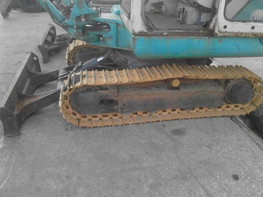 ขาย KOMATSU PC 25 -1 สวยใช้น้อย ขาย KOMATSU PC 25 -1 สวยใช้น้อย