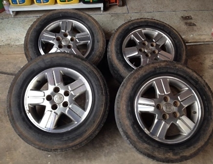 เเม็กเดิม Vigo ขอบ15 5รู114 เเถมยาง 205/70/15