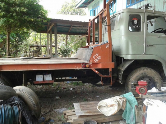 สิบล้อ นิสัน UD230-2เพา สภาพดี รถบรรทุกแบ็คโฮ 200 ประจำ เอกสาร ทะเบียนพร้อมโอน