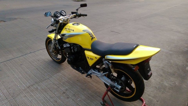 ขายคับ HONDA CB400 ปี93 ของแต่งล้น ท่อแต่งWRS ท้ายแต่งเทค1 กระจกแต่ง แฮนด์บาร์ อินวอยส์ สรรพสามิตร สวยๆ คับ ราคา 59500 บาท ส่งได้ทั่วไทยคับ สนใจติดต่อ 081-0578282 ไอดีไลน์ POPBIGBIKESAKON คับ สนใจรถสวย ถูก ดี ต้อง POP BIGBIKE SAKONNAKHON คลิปคับ https://w