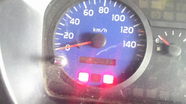 รถฮีโน่ 10 ล้อดั้ม 260 แรงม้า. ปี 47 ( รถวิ่ง 14x,xxx กม. )  ,  ( ขายแม่ , ลูก. )   สนใจติดต่อ 081 - 6079515