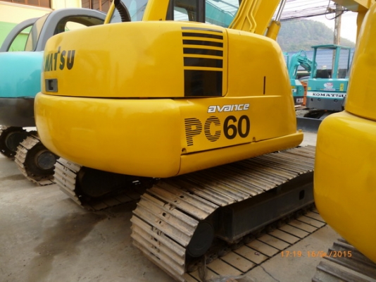 ขายรถขุด KOิMATSU PC60-7 ขายรถขุด KOิMATSU PC60-7
