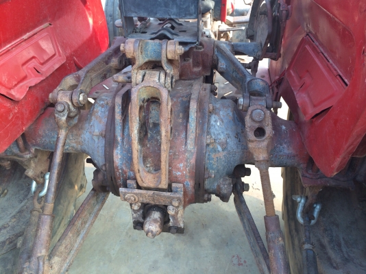 ขายด่วนรถไถแมสซี่ 165 สภาพพร้อมใช้ ขายด่วนรถไถแมสซี่ 165 สภาพพร้อมใช้