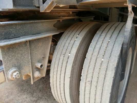 รถฮีโน่ 10 ล้อดั้ม 380 แรงม้า. ปี 54.  ( ขายแม่ , ลูก )  ,  ( รถวิ่ง 1xx,xxx กม. )   สนใจติดต่อ 081 - 6079515