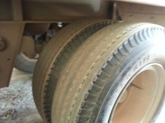 รถฮีโน่ 10 ล้อดั้ม 380 แรงม้า. ปี 54.  ( ขายแม่ , ลูก )  ,  ( รถวิ่ง 1xx,xxx กม. )   สนใจติดต่อ 081 - 6079515