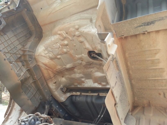 รถฮีโน่ 10 ล้อดั้ม 380 แรงม้า. ปี 54.  ( ขายแม่ , ลูก )  ,  ( รถวิ่ง 1xx,xxx กม. )   สนใจติดต่อ 081 - 6079515