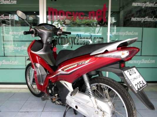 Wave 125 i ( สต๊าทมือ ) สี แดง รถเดือน เมษายน ปี 57 ไมล์ 5 พันโล เครื่องแรงสีสวย แถม 2 รายการ 36900