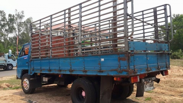 ขาย6ล้อ อีซูซุNPR 115พร้อมคอกบรรทุก แชชซีสวย เครื่องดี สภาพพร้อมใช้งาน เอกสารเล่มทะเบียนพร้อมโอน ขาย6ล้อ อีซูซุNPR 115พร้อมคอกบรรทุก แชชซีสวย เครื่องดี สภาพพร้อมใช้งาน เอกสารเล่มทะเบียนพร้อมโอน