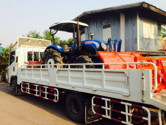 แทรกเตอร์แชมป์ YTO454 4WD 2 เพลารุ่นล่าสุด ใบมีด ผาน6