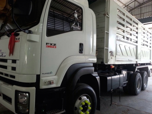 รถอีซูซุ 10 ล้อดั้ม FXZ  360  แรงม้า. ปี 57  ( รถวิ่ง 9x,xxx กม. )   สนใจติดต่อ 081 - 6079515