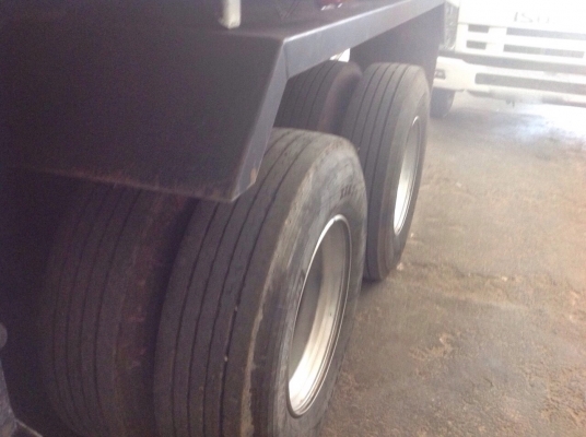 รถอีซูซุ 10 ล้อดั้ม FXZ  360  แรงม้า. ปี 57  ( รถวิ่ง 9x,xxx กม. )   สนใจติดต่อ 081 - 6079515