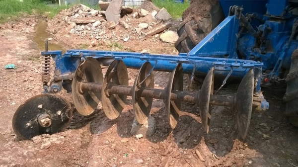 ขายรถไถฟอร์ด 6600 เสื้อลาย สภาพสวยพร้อมใช้ ได้ผาน 6 ผาน 3 และผานดันหน้า เอกสารเล่มทะเบียนครบ ราคาต่อรองได้ครับ ขายรถไถฟอร์ด 6600 เสื้อลาย สภาพสวยพร้อมใช้ ได้ผาน 6 ผาน 3 และผานดันหน้า เอกสารเล่มทะเบียนครบ ราคาต่อรองได้ครับ