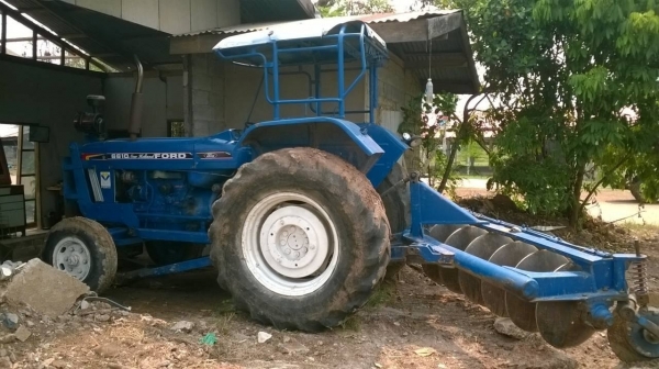 ขายรถไถฟอร์ด 6600 เสื้อลาย สภาพสวยพร้อมใช้ ได้ผาน 6 ผาน 3 และผานดันหน้า เอกสารเล่มทะเบียนครบ ราคาต่อรองได้ครับ ขายรถไถฟอร์ด 6600 เสื้อลาย สภาพสวยพร้อมใช้ ได้ผาน 6 ผาน 3 และผานดันหน้า เอกสารเล่มทะเบียนครบ ราคาต่อรองได้ครับ