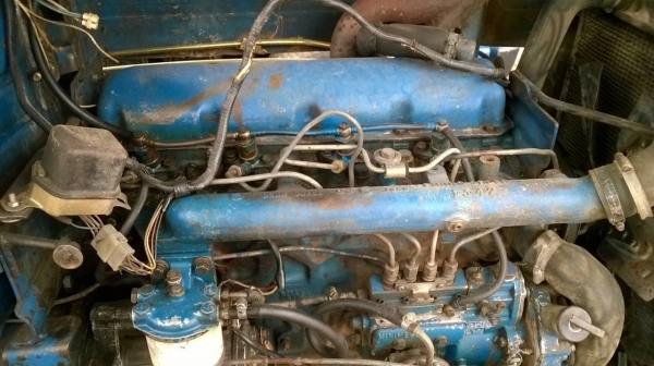 ขายรถไถฟอร์ด 6600 เสื้อลาย มีผานดันหน้า และผาน 6 ราคาเบาๆ เอกสารเล่มทะเบียนพร้อม ราคาต่อรองได้