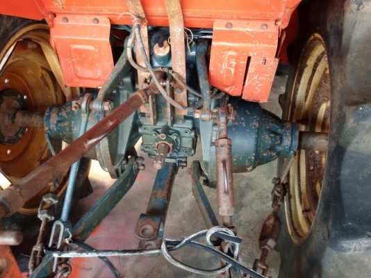 ปัญญาแทรคเตอร์..จัดมาให้ครับ ด่วน!!!คูโบต้า L1-26 ตัวเปล่า ตามสภาพ จัดส่ง อ.ท่าหลวง จ.ลพบุรี