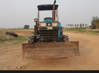 Kuboto L1 26แรง  ขับเคลื่อน4ล้อ พวงมาลัยเพาวเวอร์ พร้อมใบดันและพาน5หนึ่งพวงสนใจติดต่อ0899638932